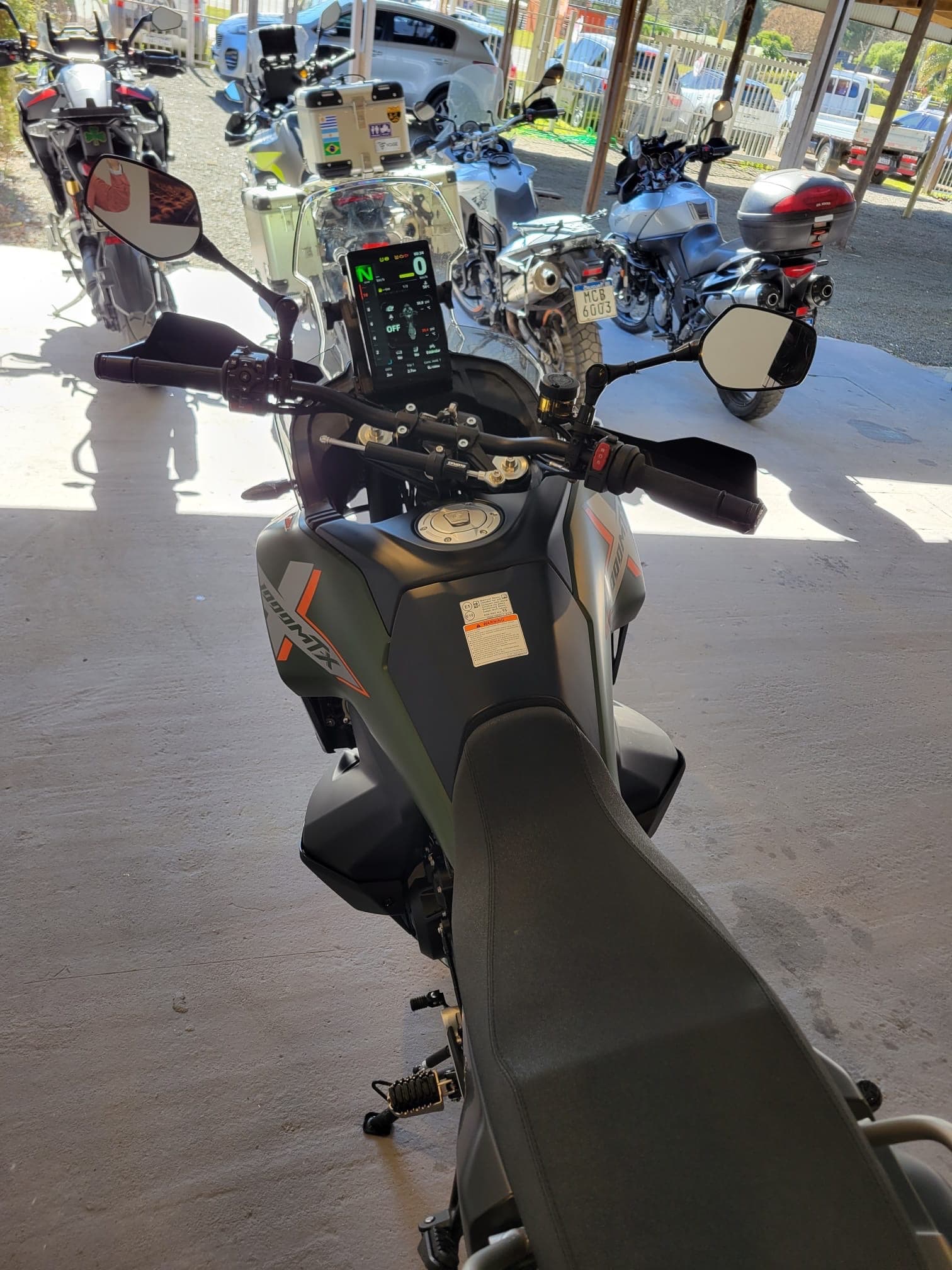 CF Moto MT-X 1000 2026 — foto 4