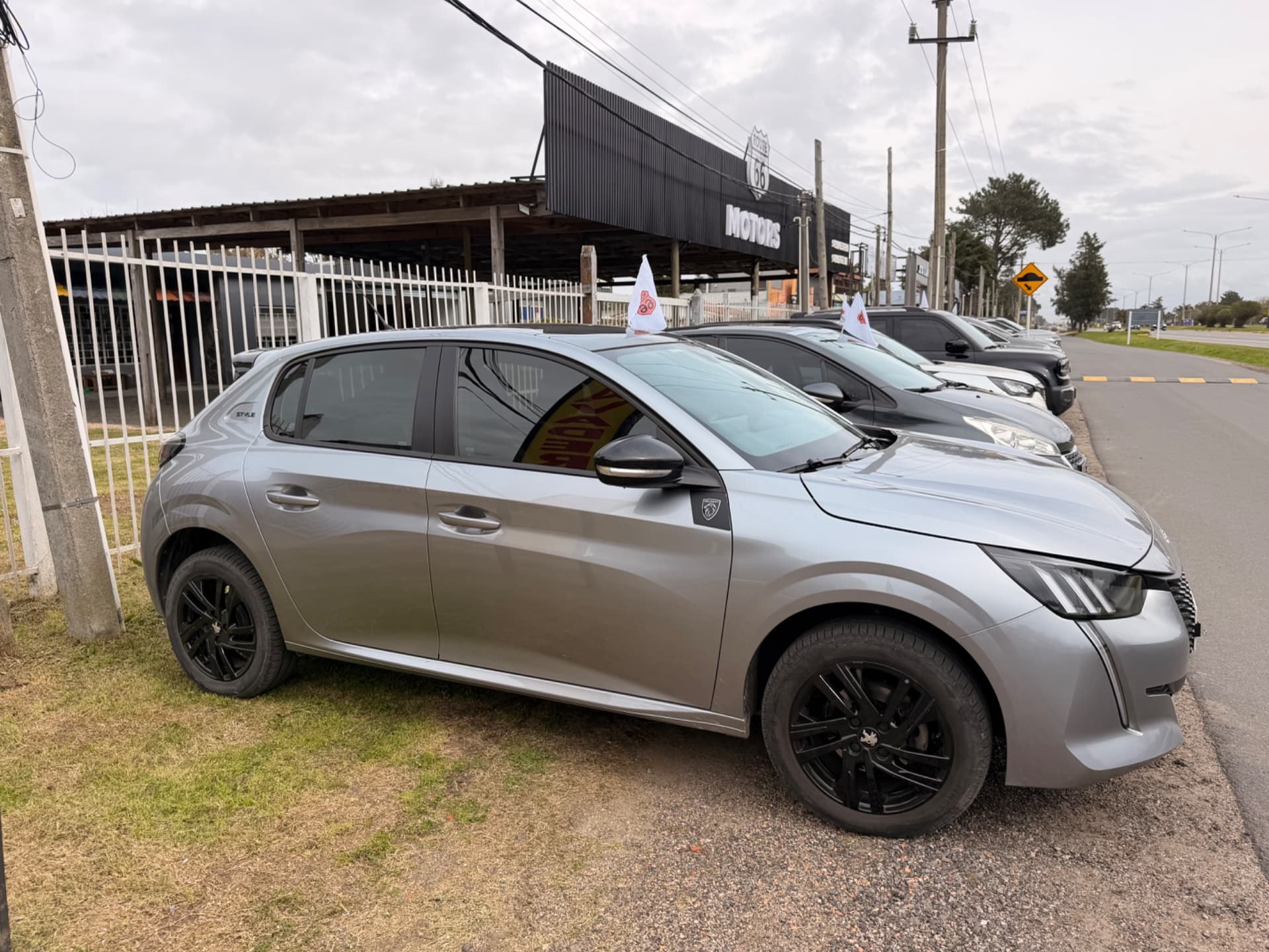 Peugeot 208 Style 2024 — foto 3