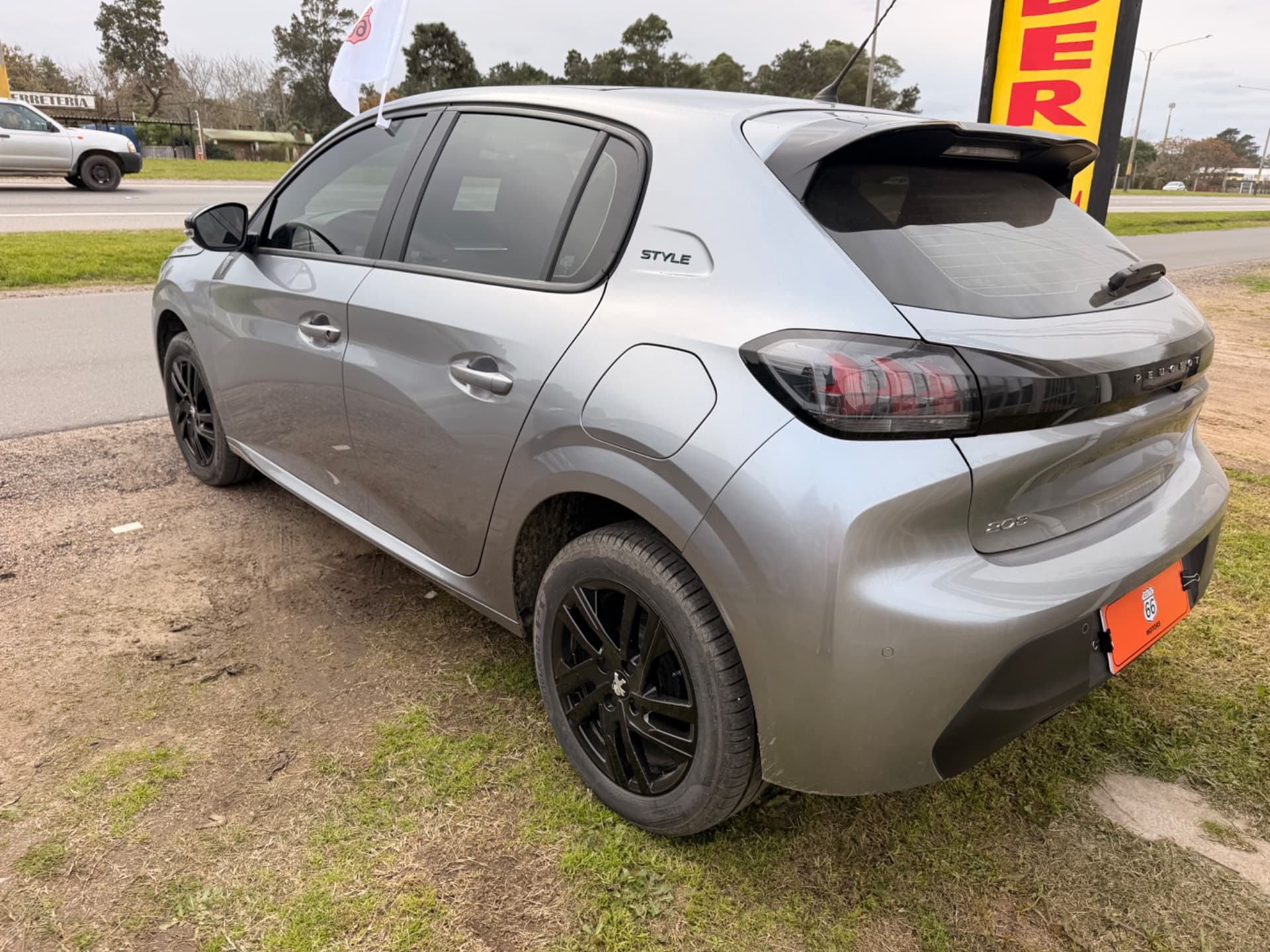 Peugeot 208 Style 2024 — foto 5
