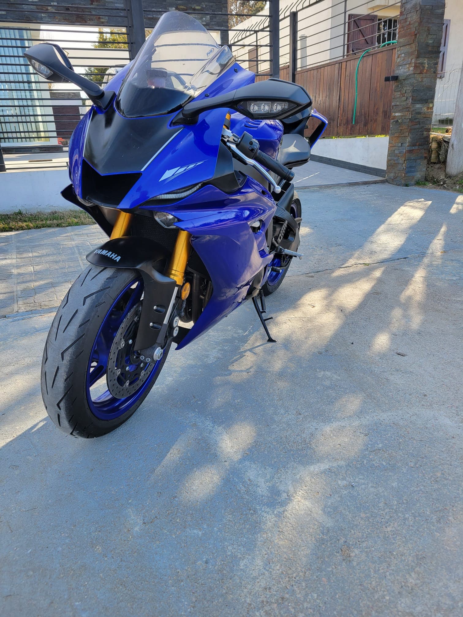 Yamaha R1 2017 — foto 3